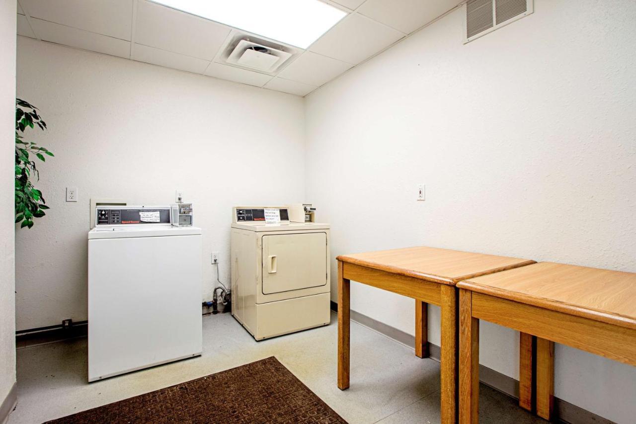 Seasons Inn Traverse City Luaran gambar