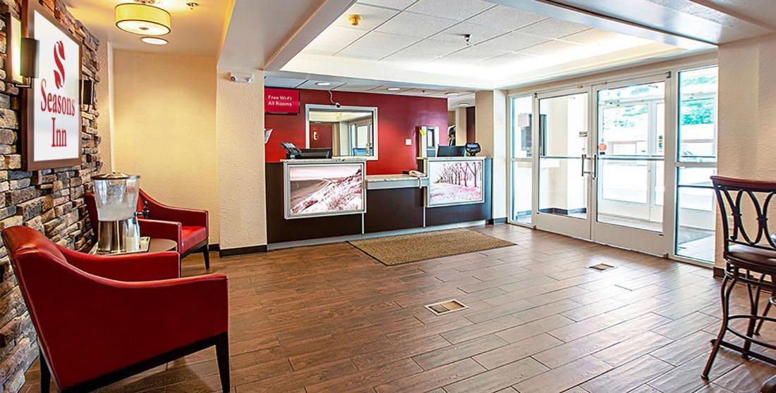 Seasons Inn Traverse City Luaran gambar